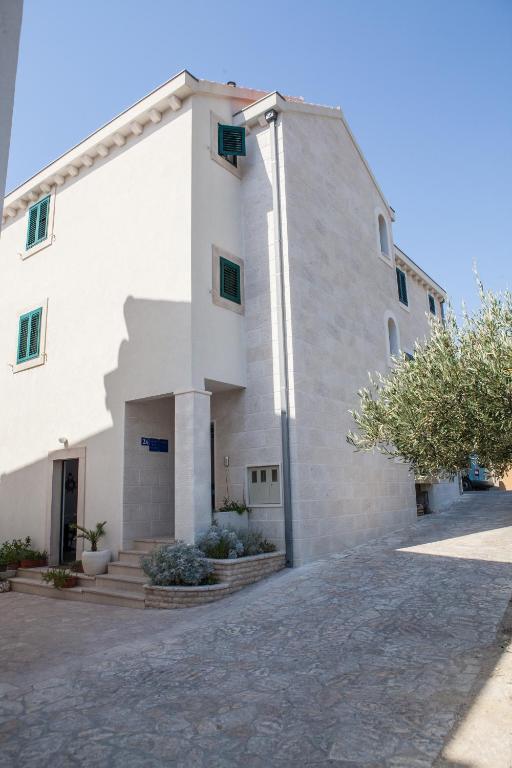 Apartments Agava-Mirjana Omiš Eksteriør bilde